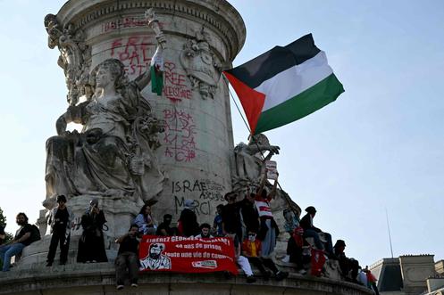 Pep Guardiola dénonce un génocide à Gaza et appelle à la mobilisation massive