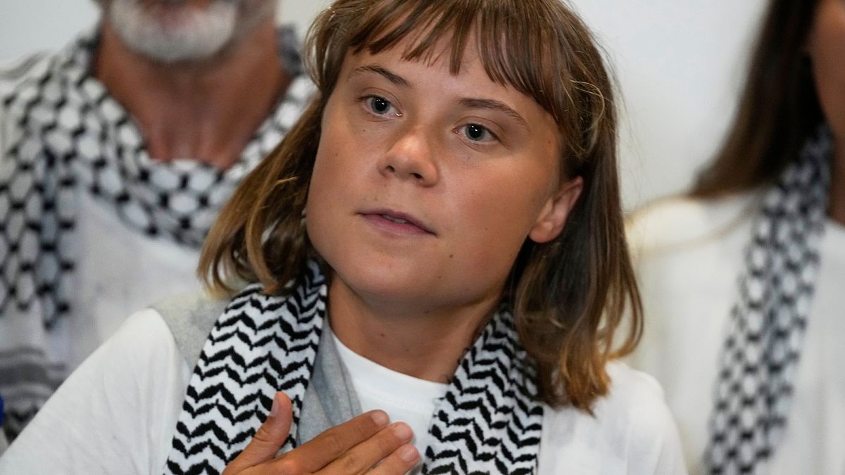Greta Thunberg commet une grave erreur en partageant une photo d’un otage israélien comme preuve de la souffrance palestinienne